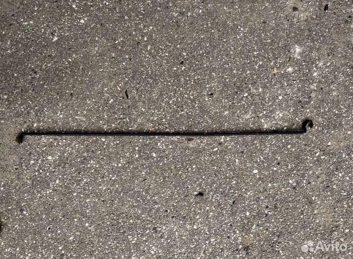 Упор капота Toyota 4Runner/Hilux Surf