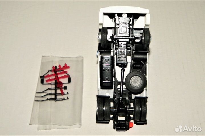 1/43 Eligor MAN F2000 19.464 Sauber Petronas 1999