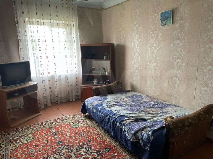 Дом 37,2 м² на участке 10 сот.