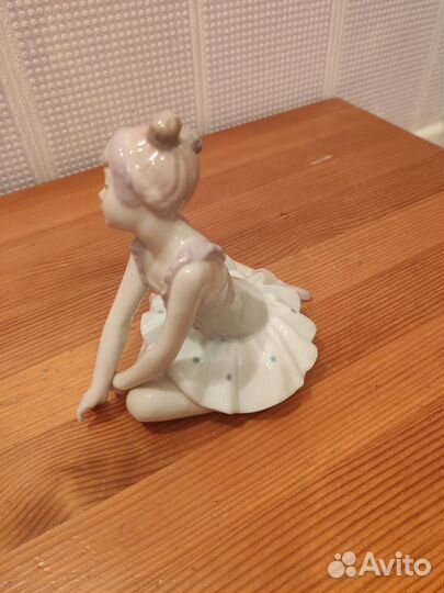 Статуэтка фарфоровая балерина