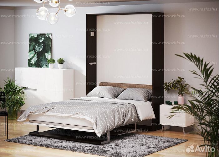 Шкаф-кровать со столом для маленьких квартир