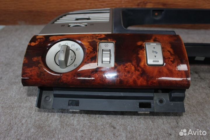 Накладка на панель приборов Lincoln Navigator 2 03