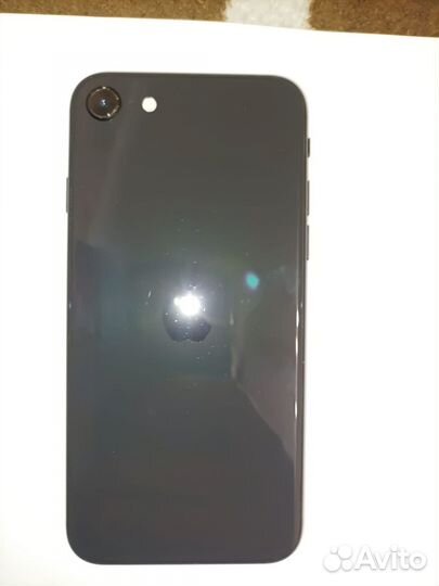 iPhone SE (2020), 128 ГБ