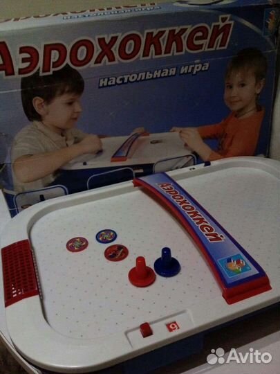 Настольный аэрохоккей