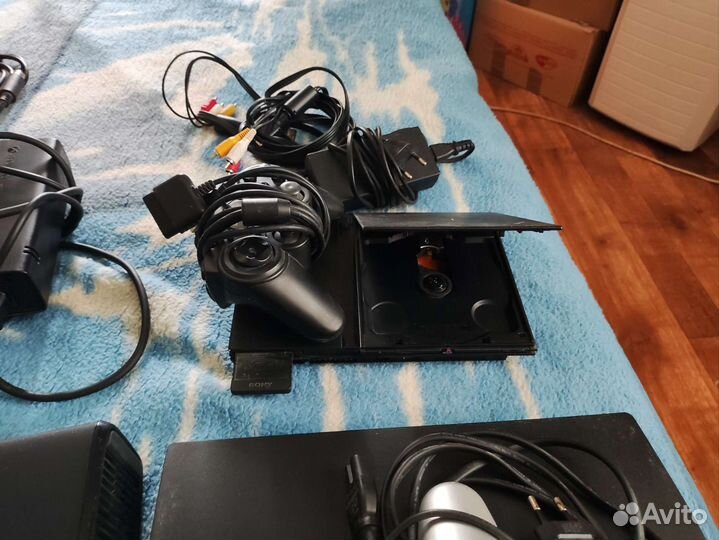 Xbox 360, playstation 3, PlayStation 2, Denny