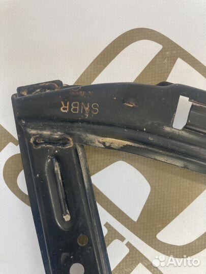 Honda Civic 4 d кронштейн под фару правый