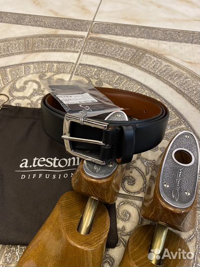 A Testoni, Canali, Tommy, Hugo