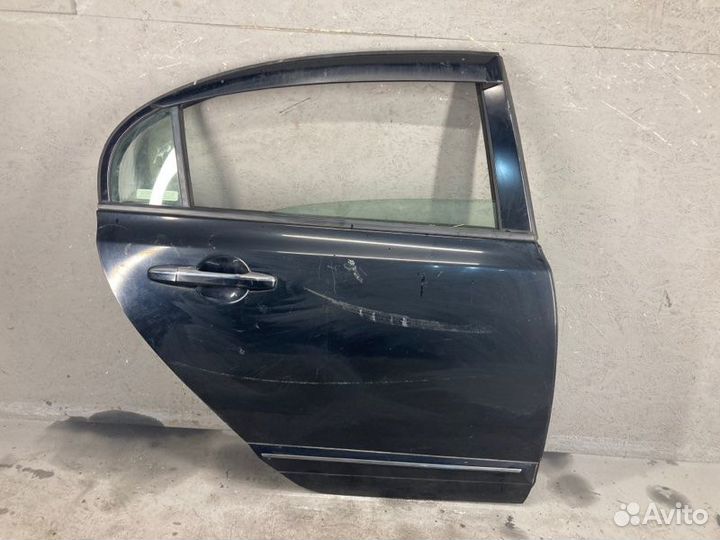 Дверь передняя задняя правая Honda civic 4D