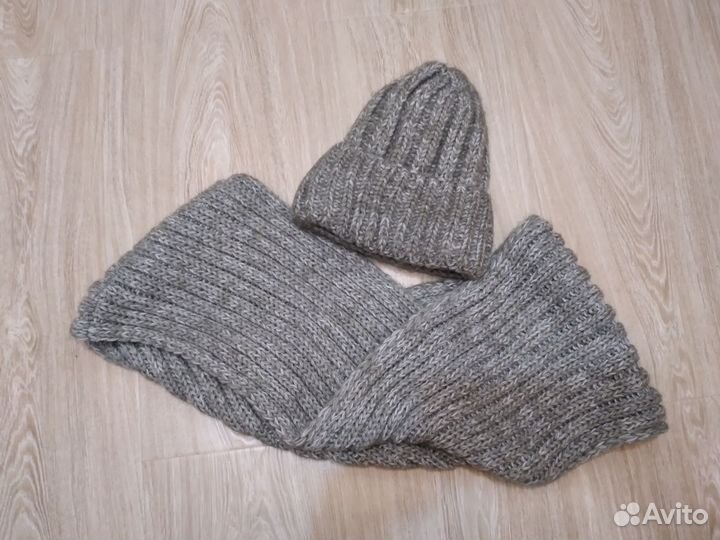 Комплект шапка и шарф женские