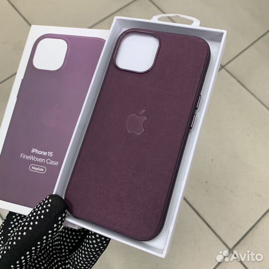 Чехол на iPhone 15 FineWoven Case Mulberry