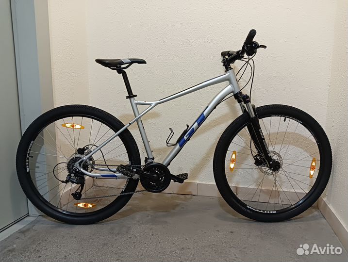 Почти новый найнер GT aggressor expert 9R,размер L