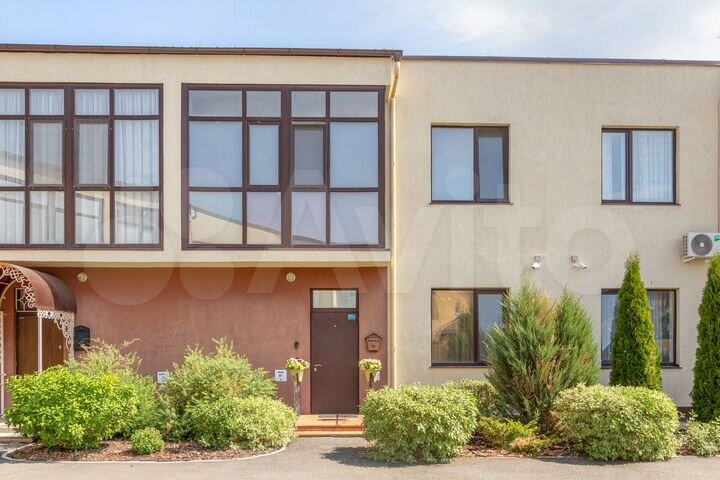 Дом 188 м² на участке 2 сот.