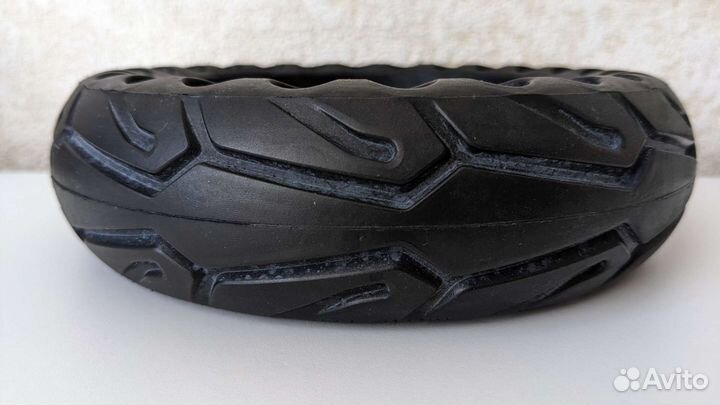 Покрышка литая 200х50, 8.0x2.0