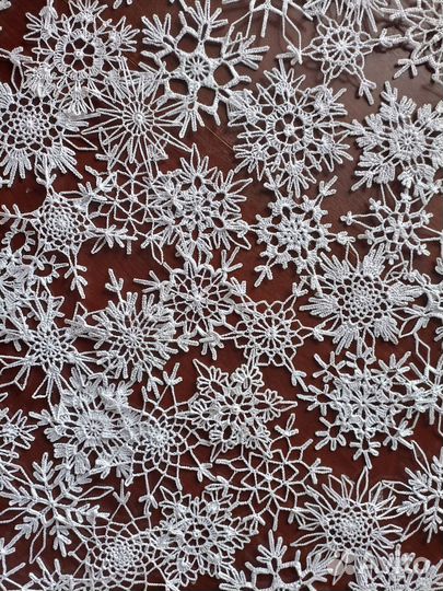 Снежинки белые 10 шт 10-13 см