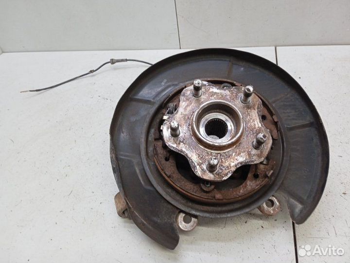 Кулак поворотный задний правый Infiniti Jx35 L50