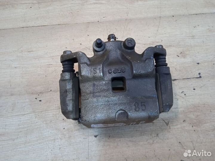 Суппорт передний правый Nissan Teana J32 2.5