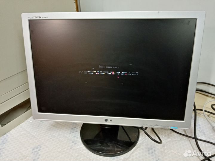 Монитор LG Flatron W2042s
