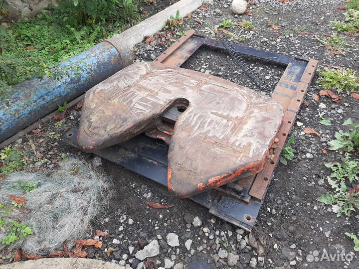 Седло на тягач