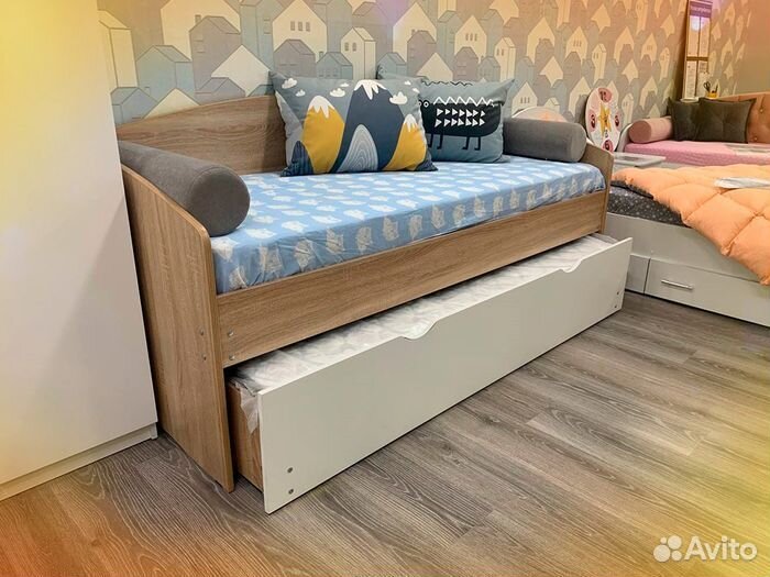 Кровать для малыша доп место лдсп без мягкой спинк