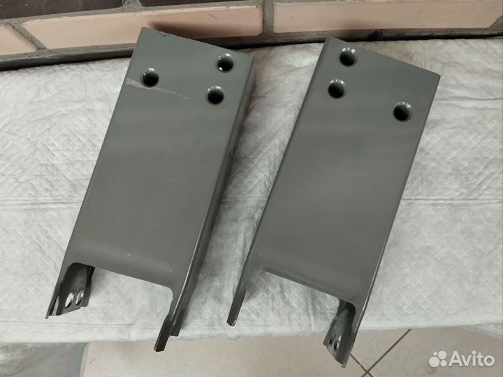 Кронштейн усилителя бампера Land Rover Range Rover