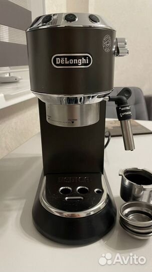 Кофемашина delonghi dedica ec 685