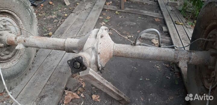 Задний мост газ 21