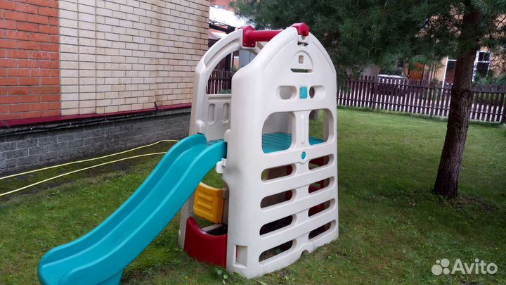 Детский игровой домик с горкой, детская горка