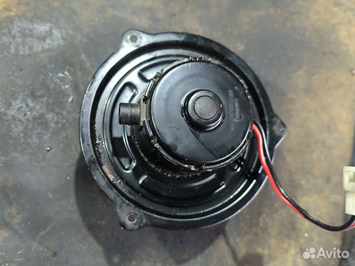 Моторчик печки на Kia Spectra