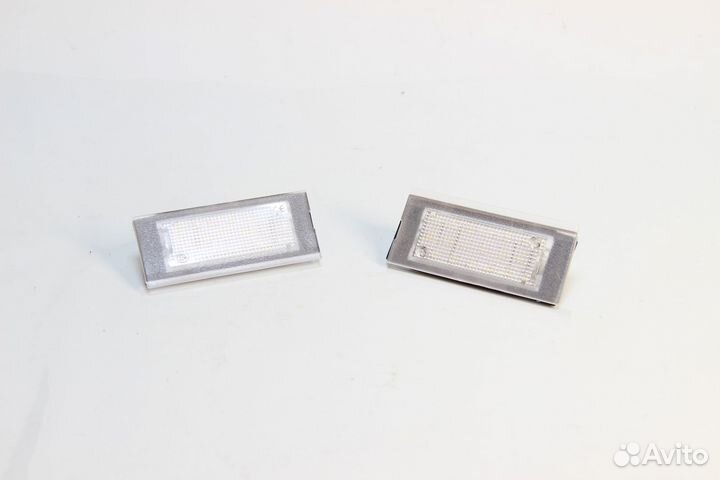 Плафон подсветки номера