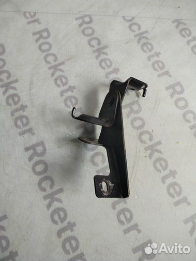 Кронштейн салона Hyundai Elantra XD 2003