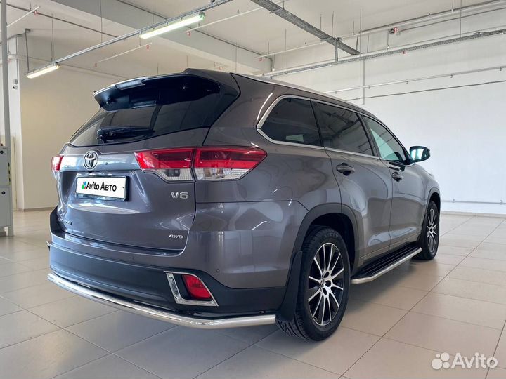 Toyota Highlander 3.5 AT, 2019, 60 263 км