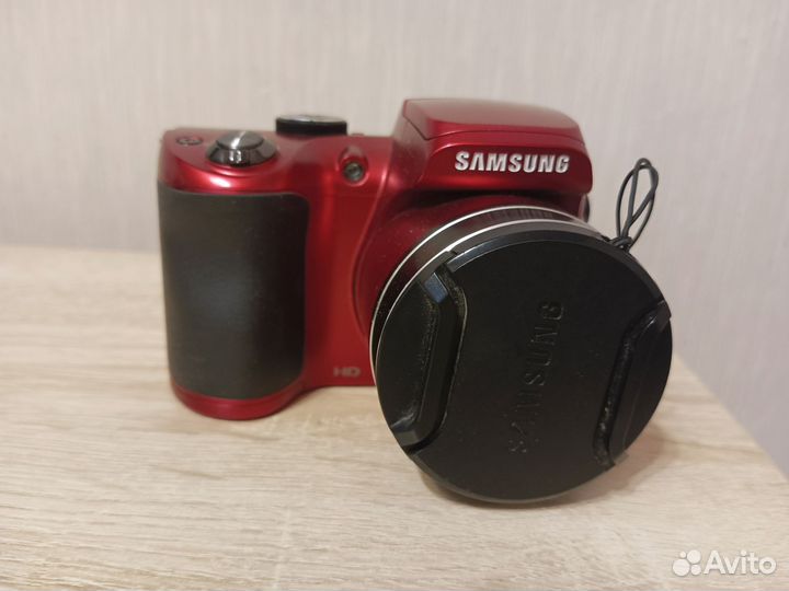 Компактный фотоаппарат Samsung wb100