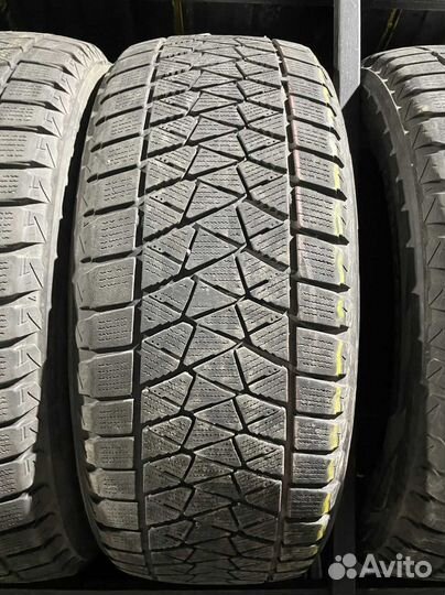 Bridgestone Blizzak DM-V2 225/55 R18 98T