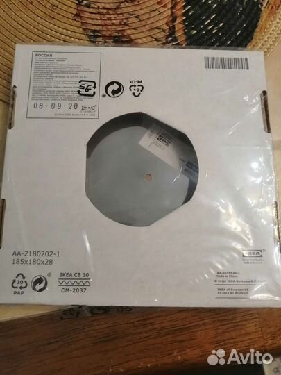 Зеркало на подставке