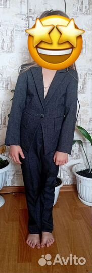 Школьная форма (тройка)для первоклассницы