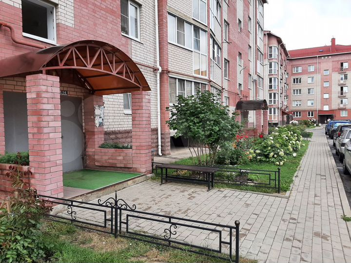 2-к. квартира, 64 м², 2/5 эт.