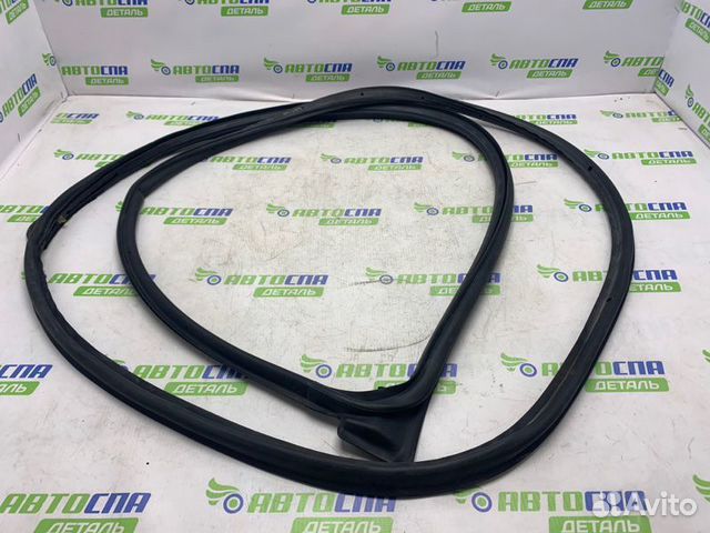 Уплотнитель двери передний правый Opel Mokka