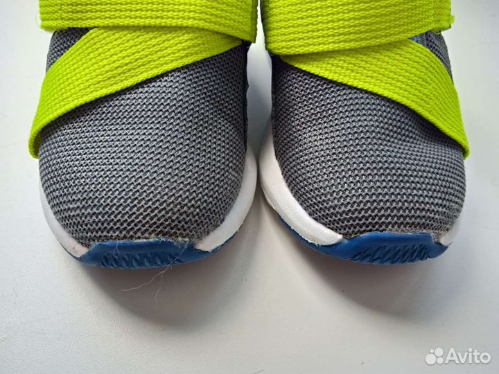 Кроссовки детские 23 размер