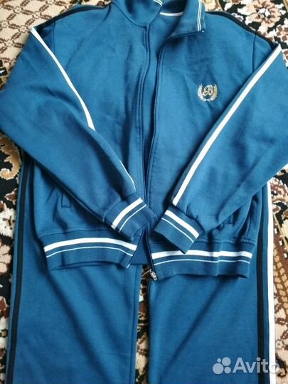 Спортивный костюм