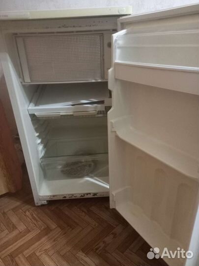 Холодильник маленький