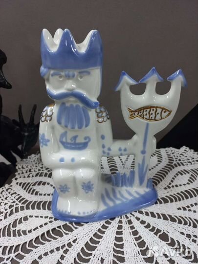 Фарфоровые статуэтки Нептун