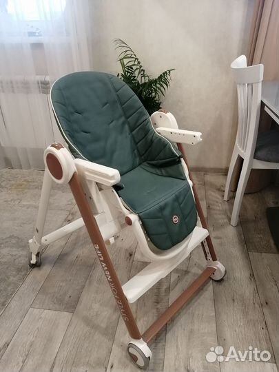 Стульчик для кормления happy baby berny v2 green