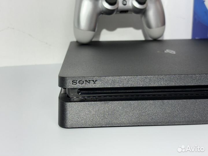 Sony PS4 slim