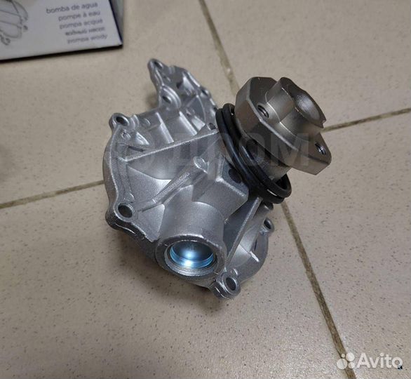 Помпа водяная Audi 80 / Passat b3 / Golf 3 dolz