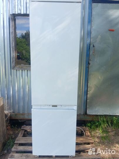 Холодильник ariston mod.BCS 333/ B GB