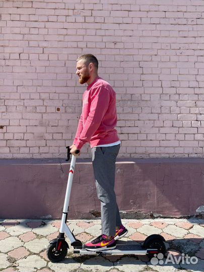 Электросамокат Midway