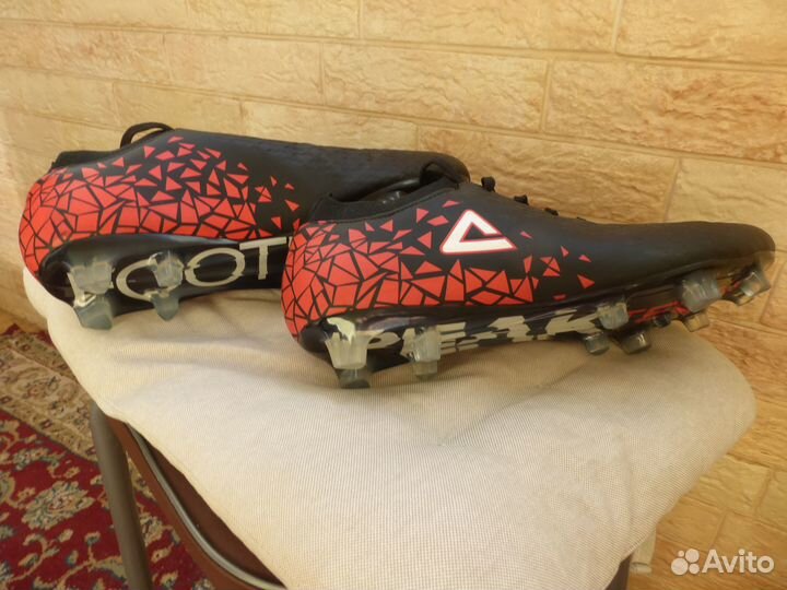 Футбольные бутсы 43 размер peak