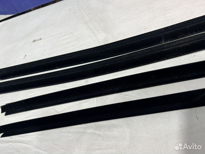 Бархатные уплотнители стекла bmw e60