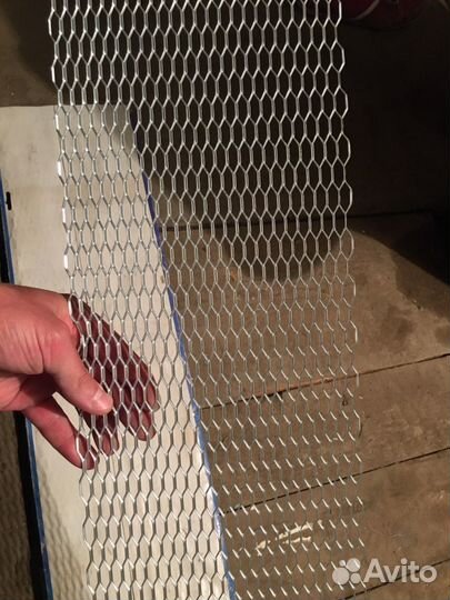 Алюминиевая решетка в бампер