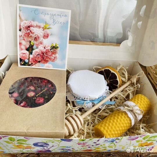 Подарочный набор для женщин. 8 марта